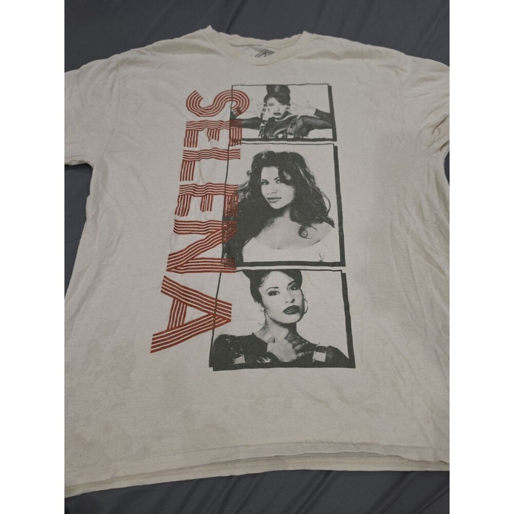 Selena Quintanilla Tshirt Colectionable Size L Color Beige #113